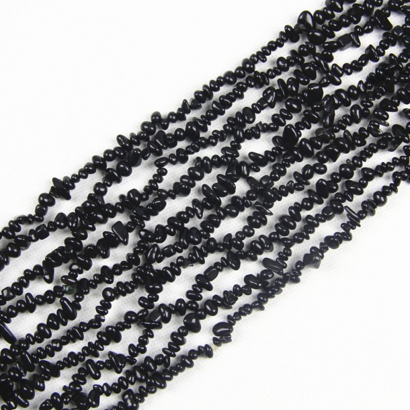 Full 80cm strand of Black Obsidian Chip Beads – irregular 5-8mm natural gemstone beads with deep glossy black color for jewelry making.