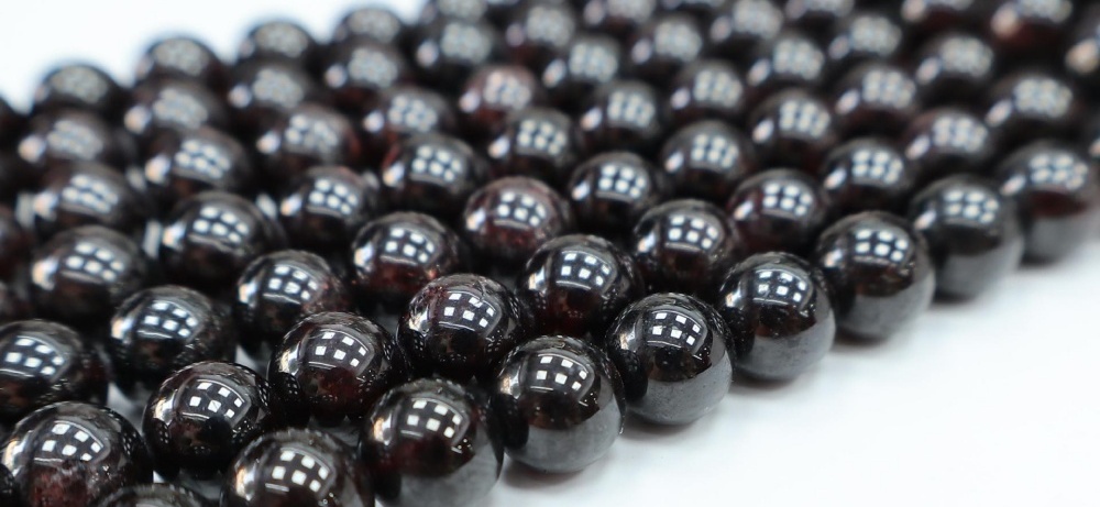 Natural Garnet Round Beads