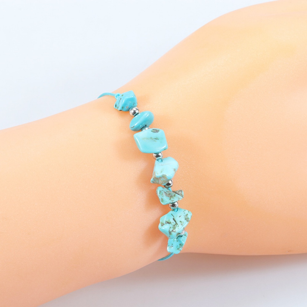 Bold Turquoise Chip Bracelets offer wisdom and positivity in our healing crystal bracelets range. Mix with Amethyst Chip Bracelets and Chakra Chip Bracelets for versatile, custom B2B options